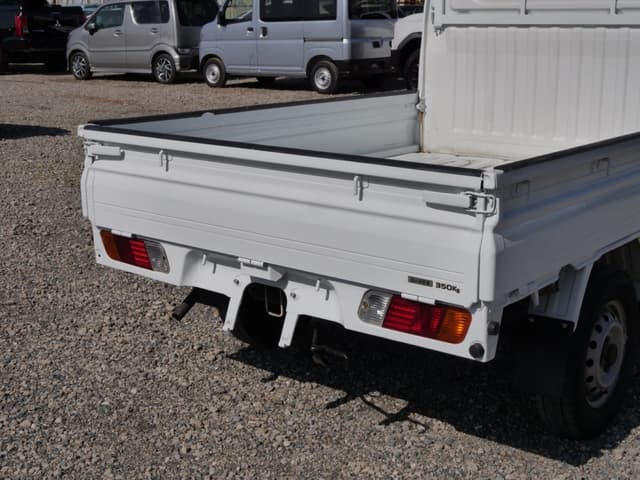 2001 Mitsubishi Minicab JDM car for sale — photo 19 of 25