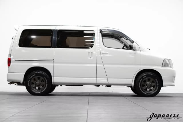 1999 Toyota Grand Hiace JDM car for sale — photo 5 of 25