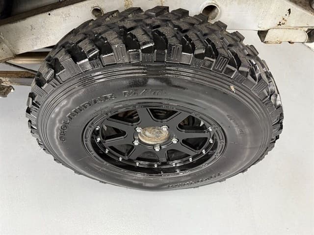 1999 Suzuki Jimny JDM car for sale — photo 17 of 25