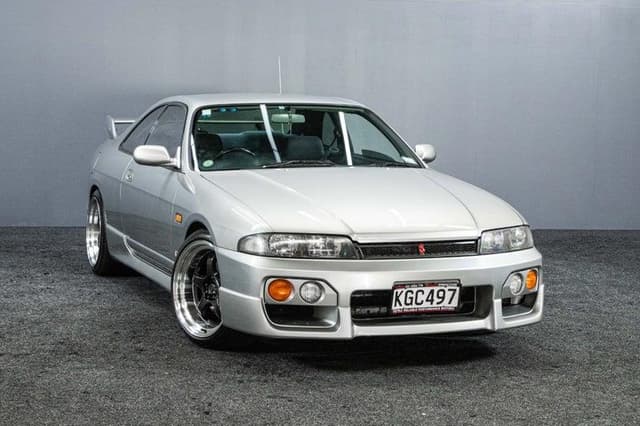 1996 Nissan Skyline JDM car for sale — photo 4 of 19