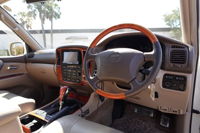 2000 Toyota Land Cruiser JDM car for sale — photo 16 of 21