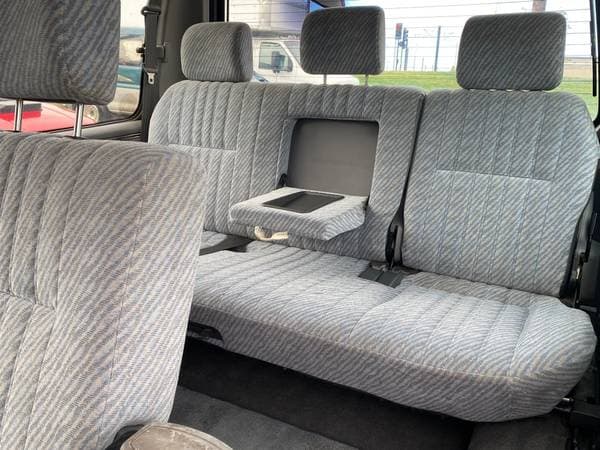 1996 Mitsubishi Delica JDM car for sale — photo 11 of 16
