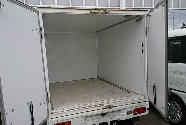 2010 Daihatsu Hijet JDM car for sale — photo 12 of 12