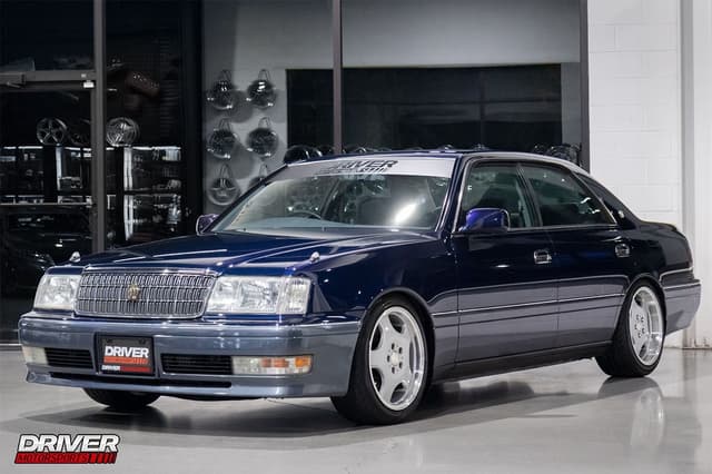 1998 Toyota Crown JDM car for sale — photo 6 of 25