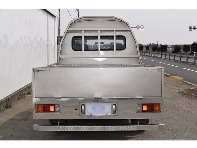 1997 Toyota Land Cruiser JDM car for sale — photo 5 of 5