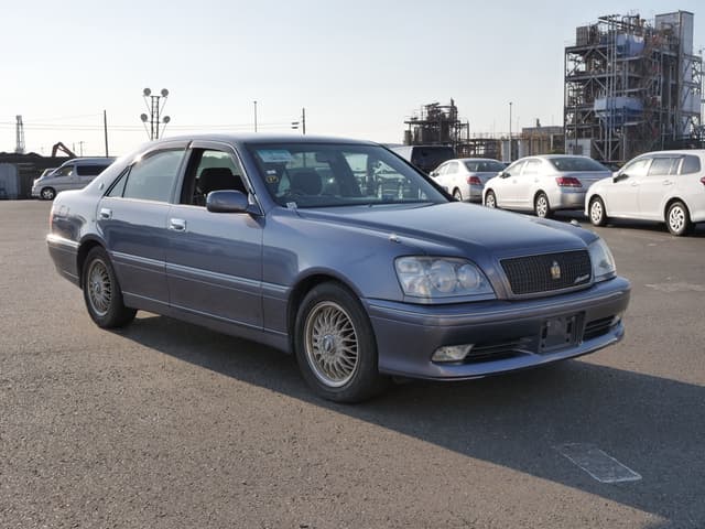 2000 Toyota Crown JDM car for sale — photo 3 of 18
