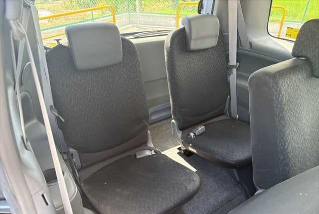 2011 Toyota JDM car for sale — photo 18 of 25