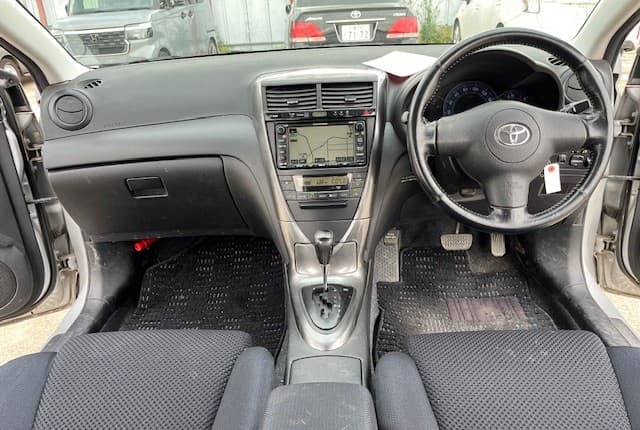 2004 Toyota Caldina JDM car for sale — photo 18 of 25