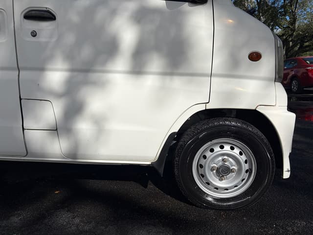 1999 Mitsubishi Minicab JDM car for sale — photo 9 of 19