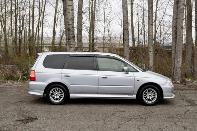 2000 Honda Odyssey JDM car for sale — photo 8 of 19