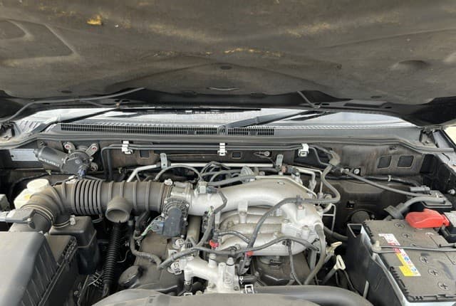 2011 Mitsubishi Pajero JDM car for sale — photo 9 of 25