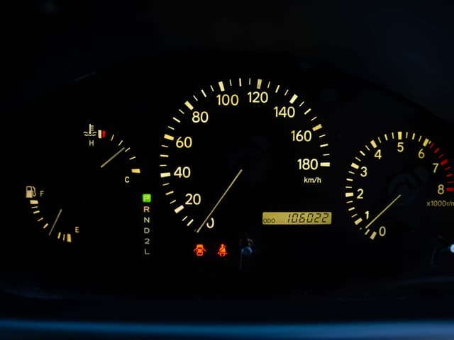 2001 Toyota Harrier JDM car for sale — photo 17 of 18