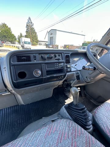 1994 Mitsubishi Canter JDM car for sale — photo 15 of 25