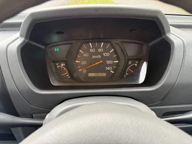 1999 Mitsubishi Minicab JDM car for sale — photo 19 of 22