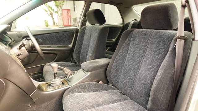 1999 Toyota Chaser JDM car for sale — photo 13 of 17