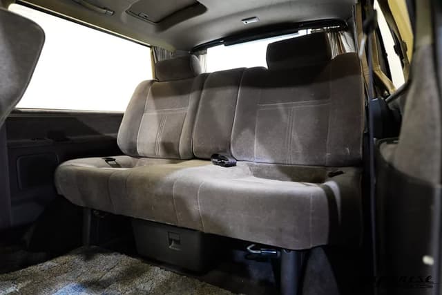 1997 Toyota HiAce JDM car for sale — photo 20 of 25
