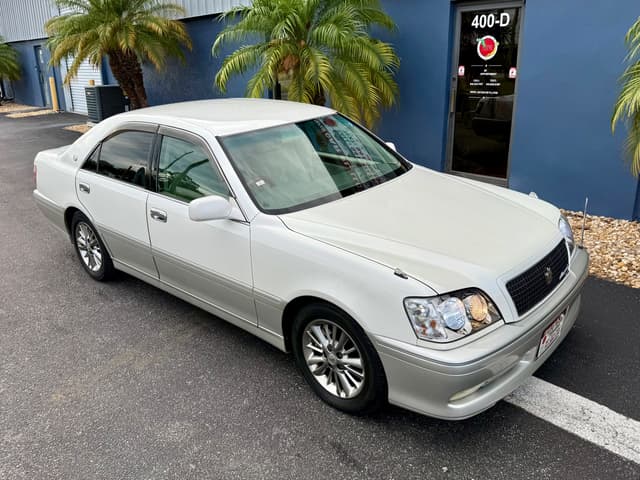 1999 Toyota Crown JDM car for sale — photo 4 of 21