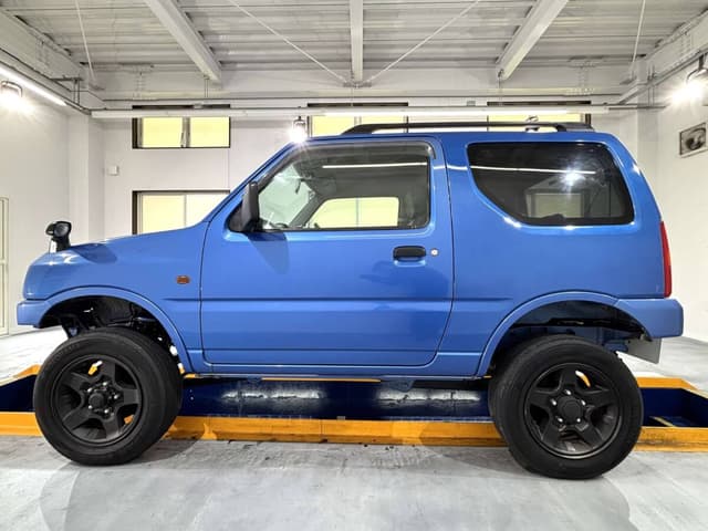 2000 Suzuki Jimny JDM car for sale — photo 3 of 25
