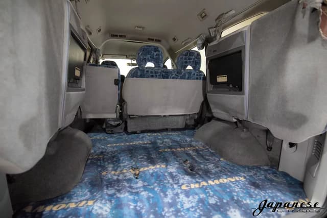 1998 Mitsubishi Delica JDM car for sale — photo 24 of 25