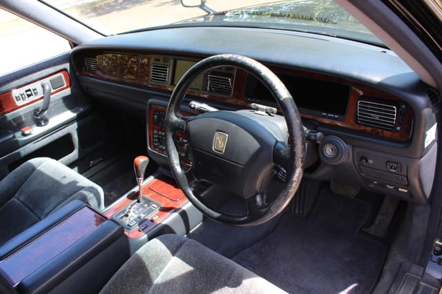 2000 Toyota Century JDM car for sale — photo 16 of 25