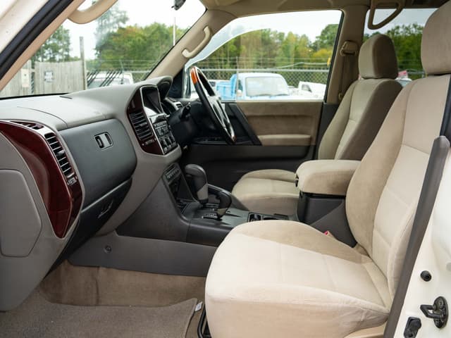 1999 Mitsubishi Pajero JDM car for sale — photo 13 of 16