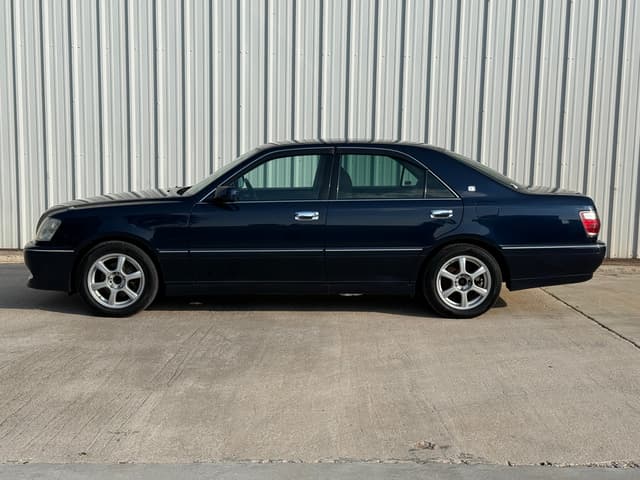 2000 Toyota Crown JDM car for sale — photo 5 of 22