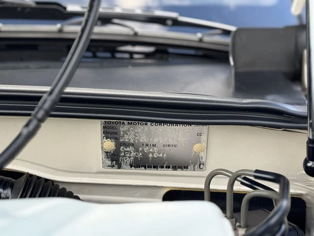 1999 Toyota Mark II JDM car for sale — photo 17 of 18