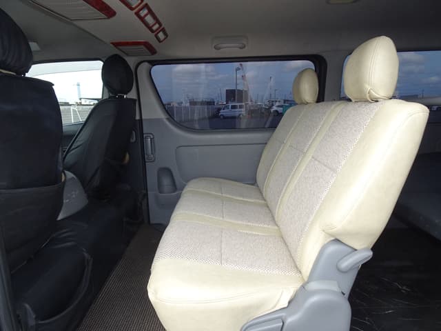 2007 Toyota HiAce JDM car for sale — photo 19 of 25