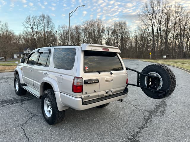 1996 Toyota Hilux Surf JDM car for sale — photo 8 of 10