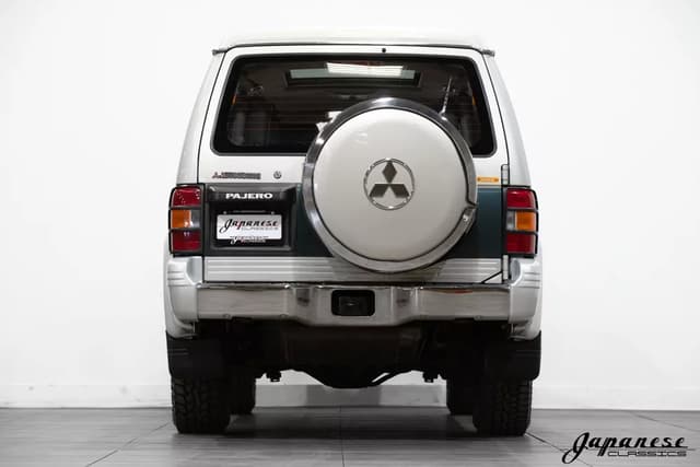 1994 Mitsubishi Pajero JDM car for sale — photo 7 of 25