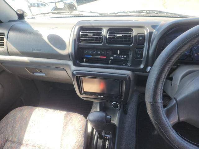 1999 Suzuki Jimny JDM car for sale — photo 16 of 19