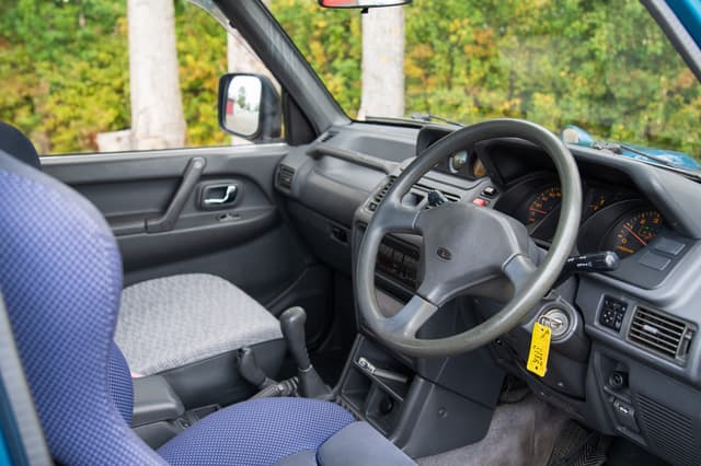 1994 Mitsubishi Pajero JDM car for sale — photo 9 of 15