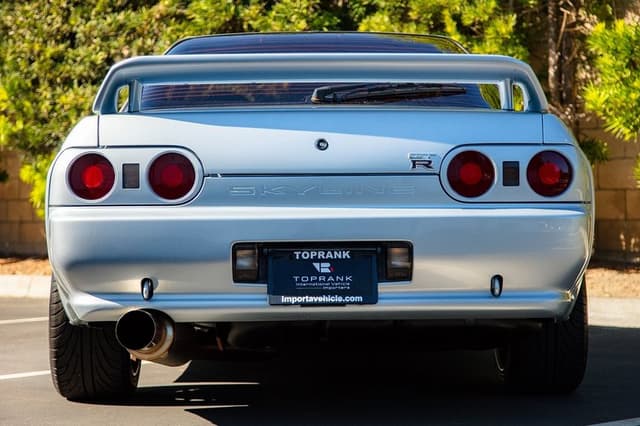 1990 Nissan Skyline JDM car for sale — photo 9 of 25