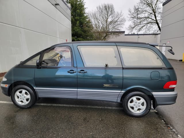 1994 Toyota Estima JDM car for sale — photo 6 of 17