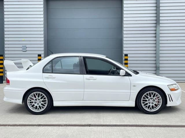 2001 Mitsubishi Lancer Evolution JDM car for sale — photo 8 of 25