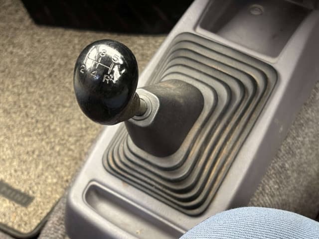 1995 Mitsubishi Pajero Mini JDM car for sale — photo 15 of 25