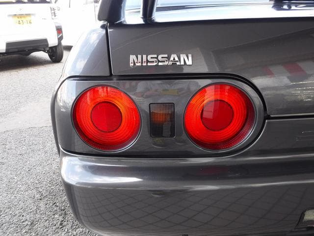 1991 Nissan Skyline JDM car for sale — photo 11 of 25