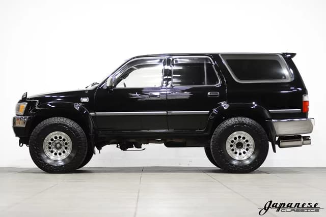 1995 Toyota Hilux JDM car for sale — photo 4 of 25
