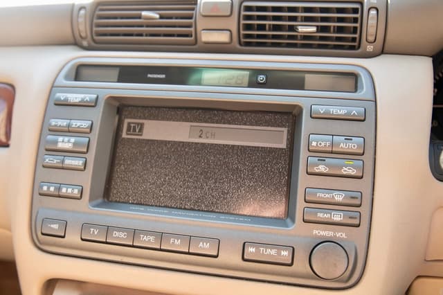 2000 Toyota Crown JDM car for sale — photo 19 of 25