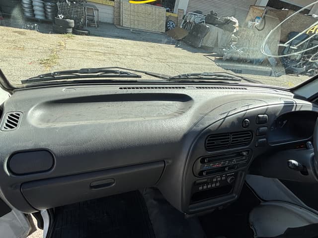 1998 Daihatsu Hijet JDM car for sale — photo 18 of 25