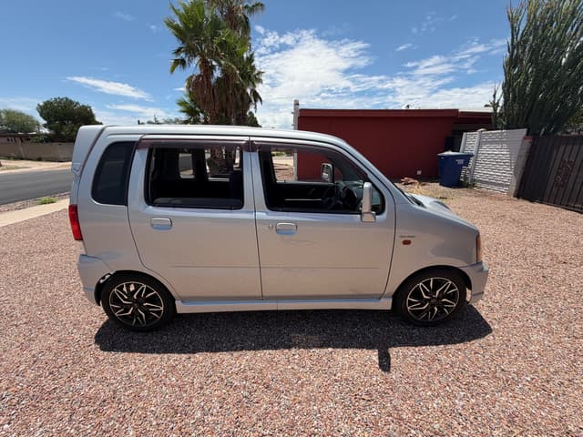 2001 Suzuki Wagon R JDM car for sale — photo 2 of 12