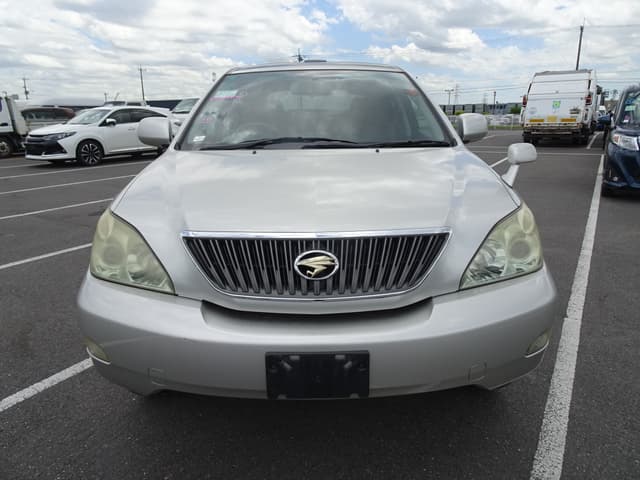 2004 Toyota Harrier JDM car for sale — photo 8 of 25