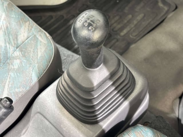 2000 Suzuki Carry JDM car for sale — photo 11 of 23