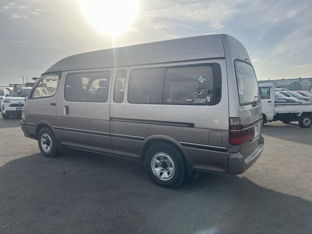 1996 Toyota HiAce JDM car for sale — photo 7 of 25