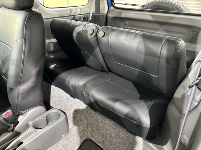 2000 Suzuki Jimny JDM car for sale — photo 22 of 25