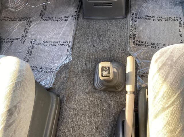 1994 Mitsubishi Delica JDM car for sale — photo 8 of 16