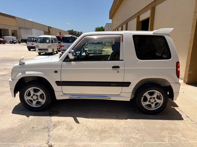 1999 Mitsubishi Pajero Mini JDM car for sale — photo 5 of 17