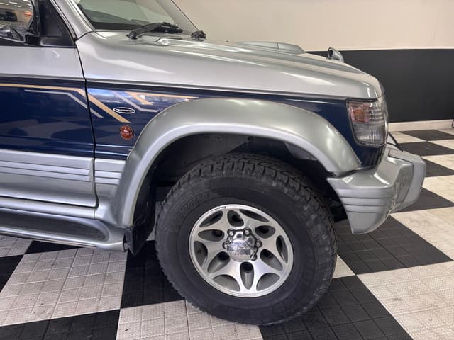 1997 Mitsubishi Pajero JDM car for sale — photo 25 of 25