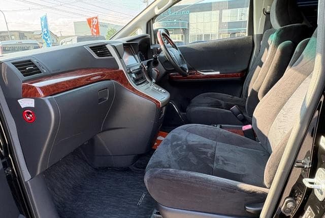 2011 Toyota Alphard JDM car for sale — photo 25 of 25
