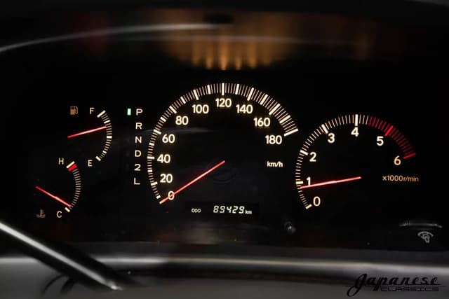 1996 Toyota Granvia JDM car for sale — photo 15 of 25